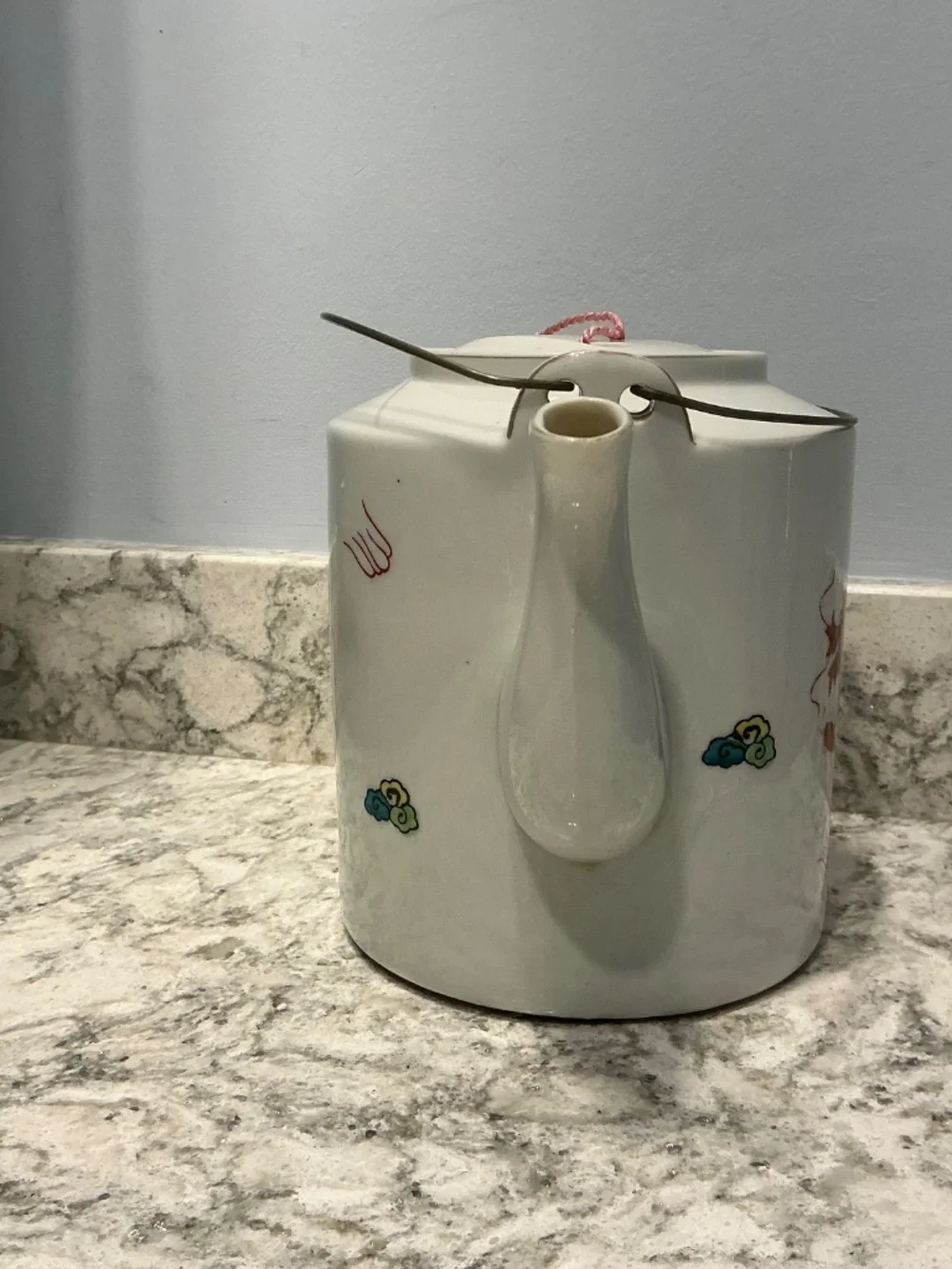 Vintage Japanese Hand Painted Porcelain tea pot w/ Basket